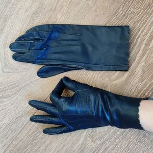 Vintage 1950s Kid leather gloves vintage blue black gloves Deep Navy Gloves